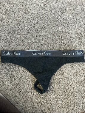 NWOT Calvin Klein grey and white logo thong